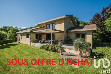 House at Herbeys (38320)