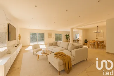 Detached house at Savigny-sur-Orge (91600)