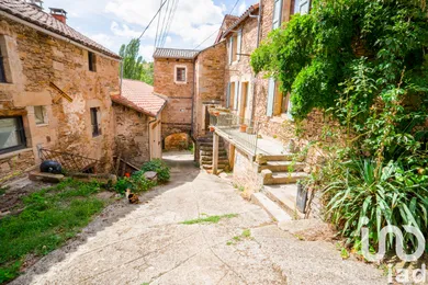 Maison de village à MONTJAUX (12490)
