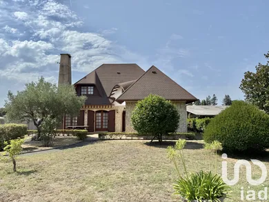 Traditional house at Mios (33380)