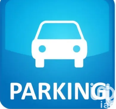 Parking at Louvres (95380)