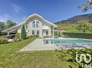 Maison traditionnelle à Viuz-en-Sallaz (74250)