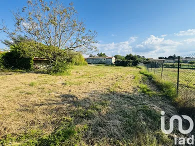 Building plot at Saint-Germain-du-Puch (33750)