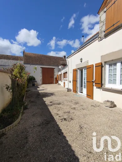House at Beauce la Romaine (41240)