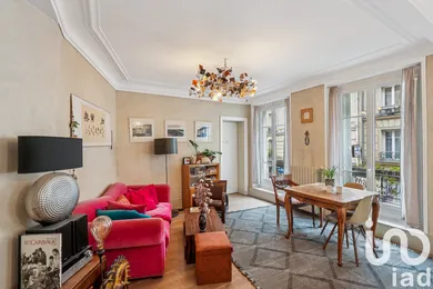 Apartment in Paris (75018)
