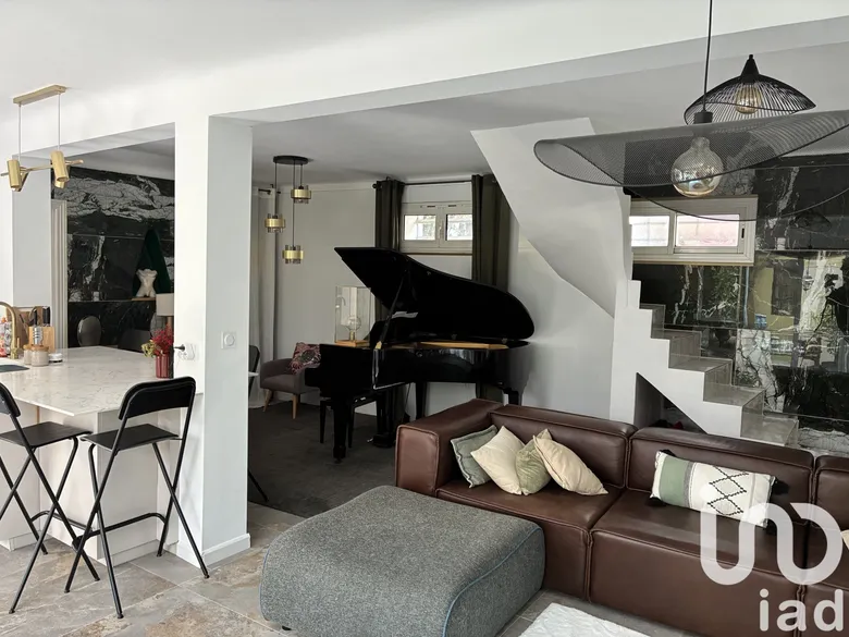 Maison 8 pièces 150 m² · à Nice · 150 m² · 970 000 €