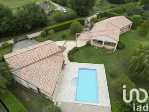 Traditional house in Saint-Paul-Cap-de-Joux (81220)