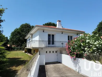 House at Léognan (33850)