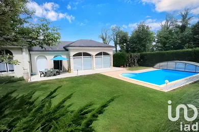 Architectural house at Germaine (51160)