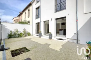 House in Colombes (92700)