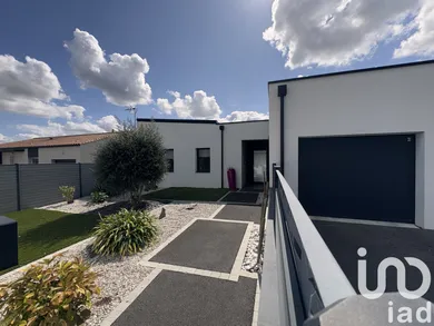 Townhouse at La Châtaigneraie (85120)