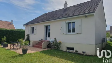 Detached house in Donnemain-Saint-Mamès (28200)