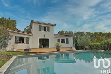 Architectural house at Rabastens (81800)