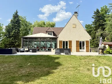 Traditional house at Avrainville (91630)