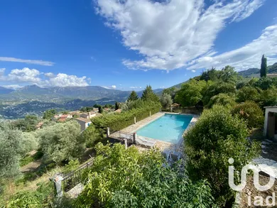 House at Châteauneuf-Villevieille (06390)