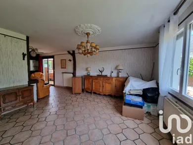 House in Eu (76260)