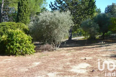 Terrain à Pierrevert (04860)