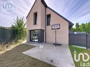 House at Coudekerque-Branche (59210)