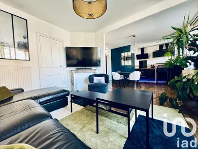 Apartment at Reims (51100)