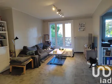 Apartment in Orange (84100)