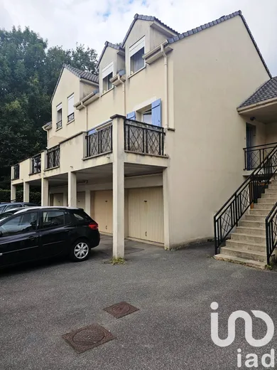 Apartment at Savigny-le-Temple (77176)