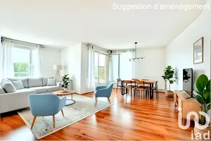 Apartment at Châtenay-Malabry (92290)