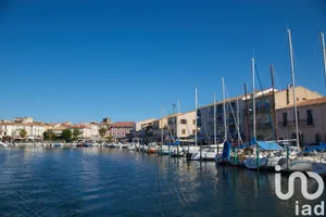 Apartment in Mèze (34140)