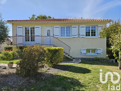 Maison à Pons (17800)