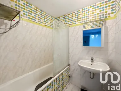 Apartment in Sainte-Geneviève-des-Bois (91700)