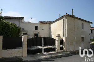 Townhouse at Mortagne-sur-Gironde (17120)