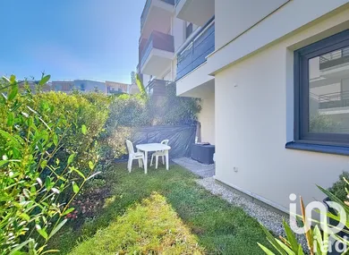 Apartment at Vaires-sur-Marne (77360)