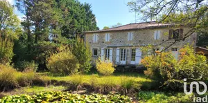 House at Chepniers (17210)