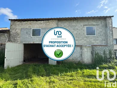 Grange à Luxé (16230)