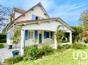 House at Buros (64160)