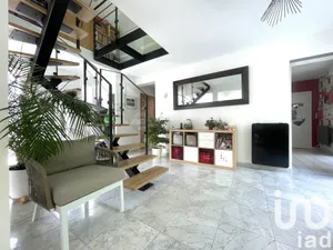 Maison à Le Mesnil-Saint-Denis (78320)