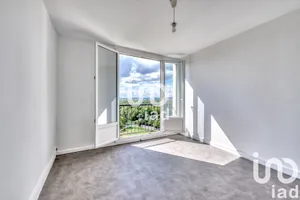 Appartement à Noisy-le-Grand (93160)