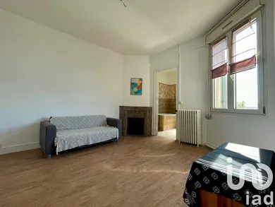 Apartment in Bordeaux (33100)