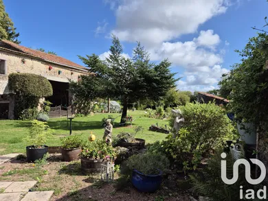 Park home in Saint Pierre du Chemin (85120)