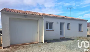 House at La Ferrière (85280)