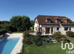 House at Morlaàs (64160)