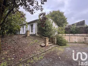 Maison de village à La Chataigneraie (85120)