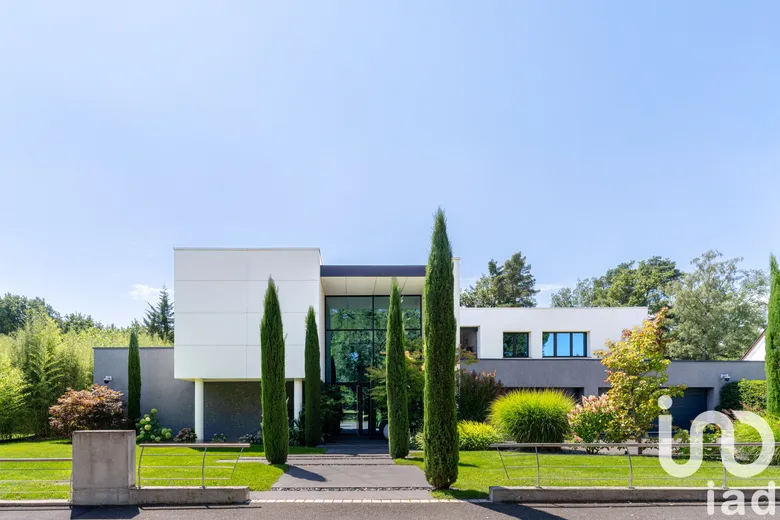 Maison 10 pièces 905 m² · à Haguenau · 905 m² · 4 990 000 €