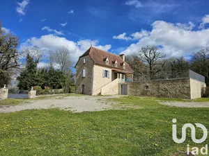 Traditional house at Gramat (46500)