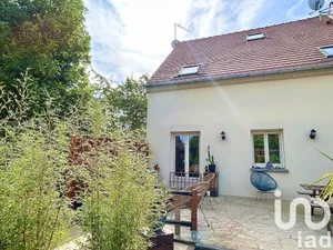 House at Ambleny (02290)