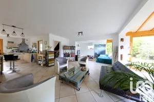 House at Carquefou (44470)