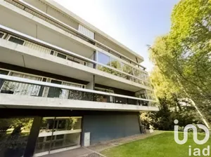 Apartment at Le Chesnay (78150)