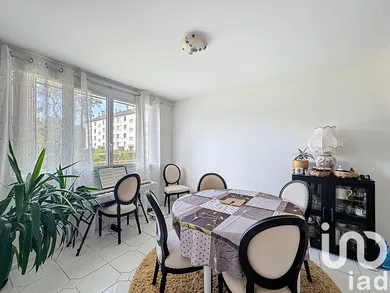 Appartement à Le Mesnil-le-Roi (78600)
