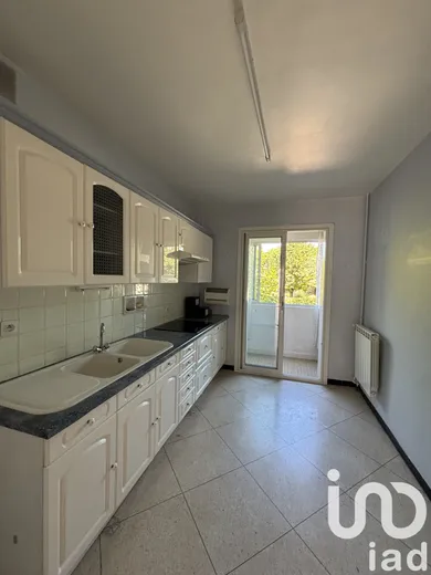 Appartement à Salon-de-Provence (13300)