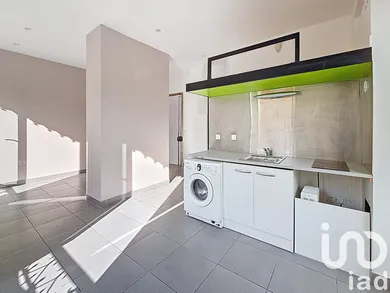 Apartment at Grenoble (38000)