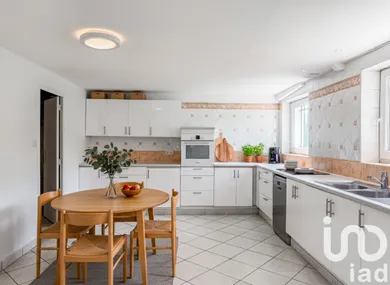 House at Sainte-Foy-lès-Lyon (69110)